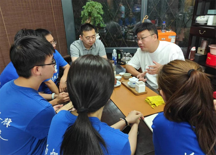 ���oǧ����퍣����l�r����������W��̽��Ȫ�ݷ��z�Ļ��Ă��Є���֮·