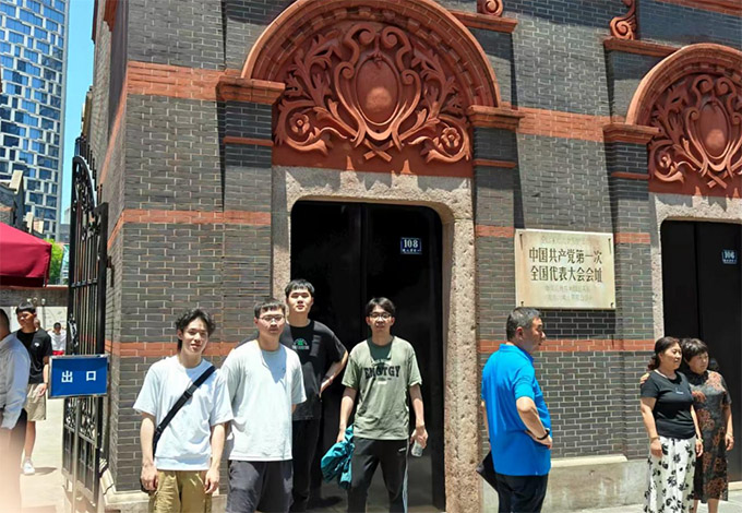 �Ͼ���Ӌ��W���H�WԺ���Ϻ��tɫ�Ļ�����Сꠡ���̽���Ϻ��tɫ���E�����и�������