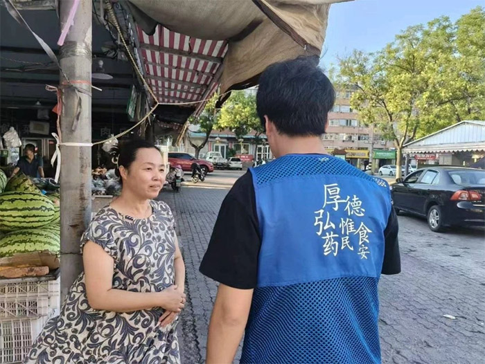 �ĳǴ�W(xu��)ˎ�W(xu��)�cʳƷ���̌W(xu��)Ժ�e�k��������ˎ퍾������A�Ľ�����ƪ�������(sh��)�`���