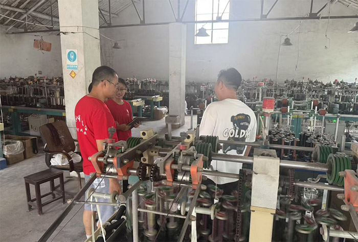 �����h��|�ό��W�Ӹ�̩��������S̽��AI�x���l��С΢��Iؔ�պ�Ҏ֮·