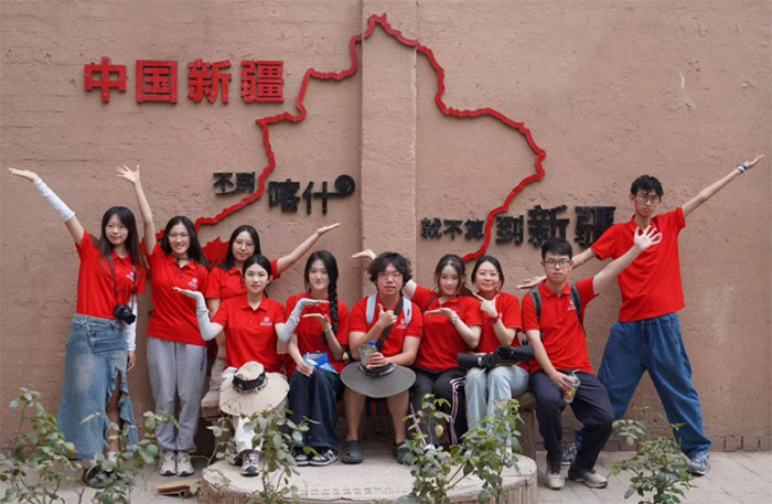 �Ļ������V��ƪ��ͬ�Ĺ����Ї��������B��W(xu��)���½��У�����Ұ�c�n���g����ͬ������ƪ��