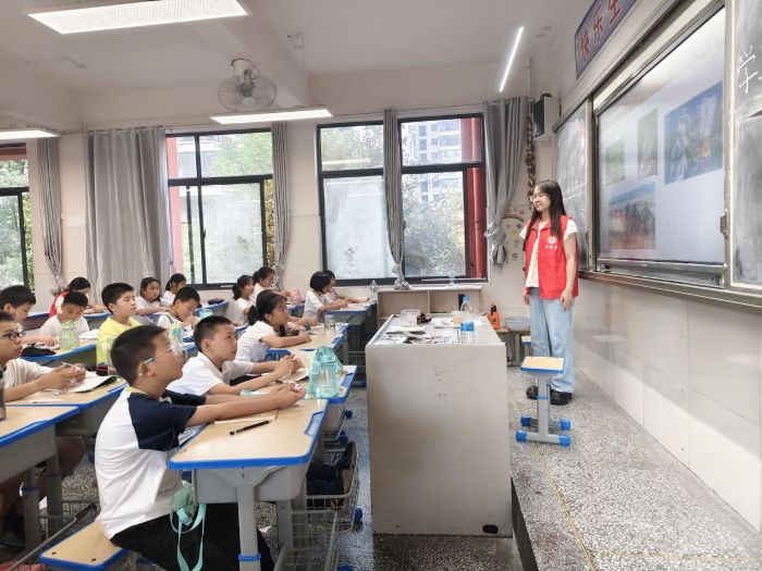 ���t(y��)�ɿɉ��߲ʼ��ڣ�����n�̂��f֪�R�c��ů