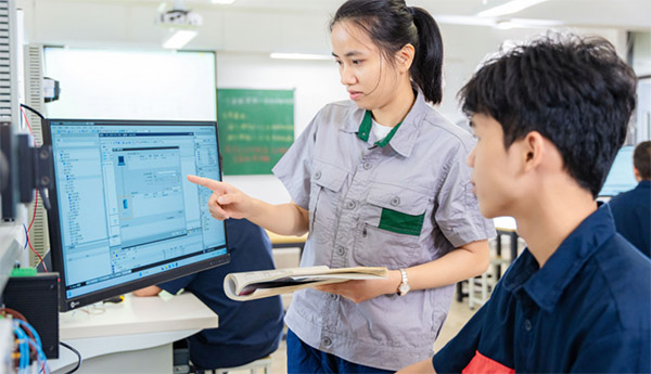 ����500����I��ǰ�����ˡ�����W��������ɡ����G�G��